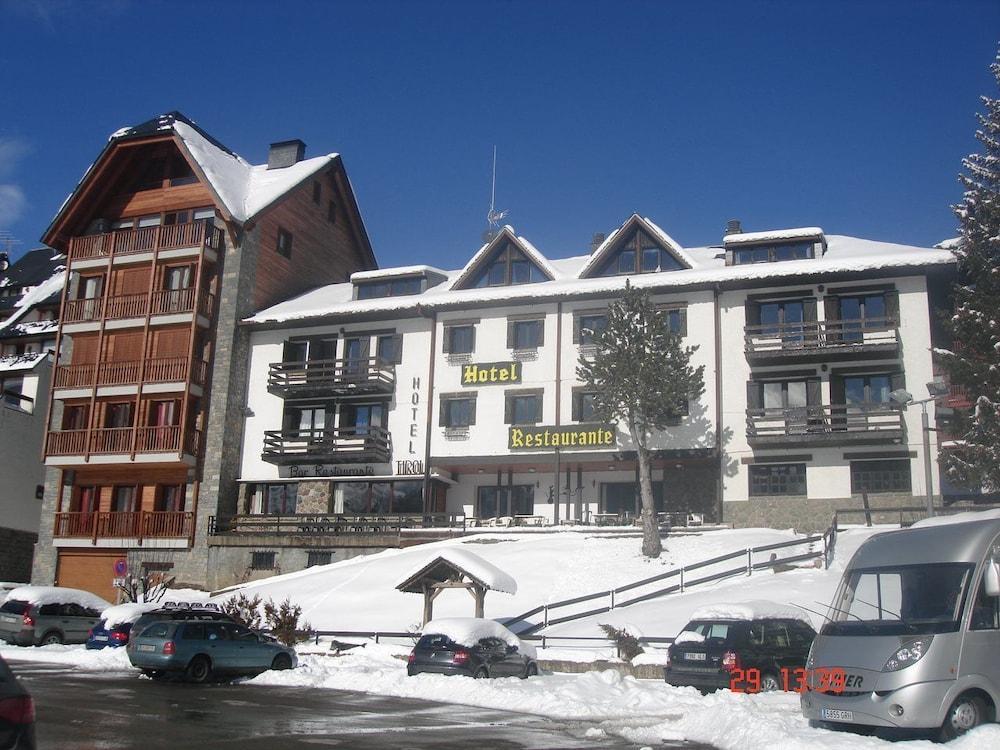 Hotel Tirol Formigal Eksteriør bilde