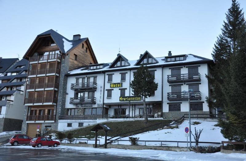 Hotel Tirol Formigal Eksteriør bilde